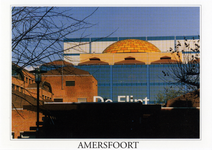 602047 Gezicht op het Cultureel Centrum De Flint (Coninckstraat 60) te Amersfoort vanaf het Flintplein.